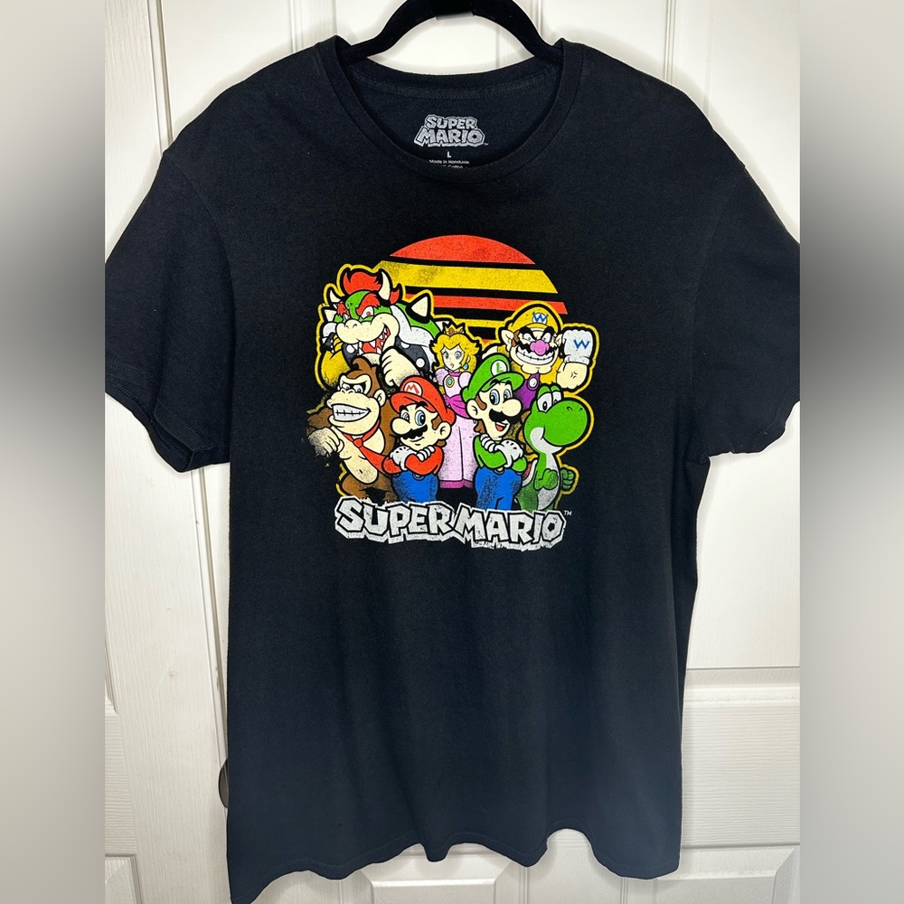 ♦️Nintendo Super Mario Tshirt Boys Large